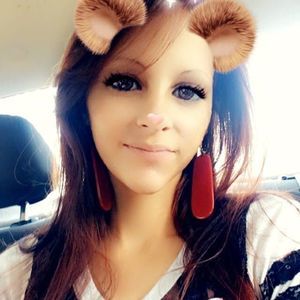 Meet your Posher, Leeanne